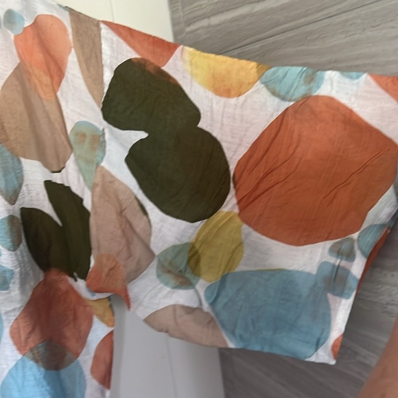 Simple by Suzanna Betro, size L, multi color design - Picture 4 of 4